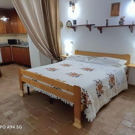 La Taverna Di Angela Amendolara Kültér fotó