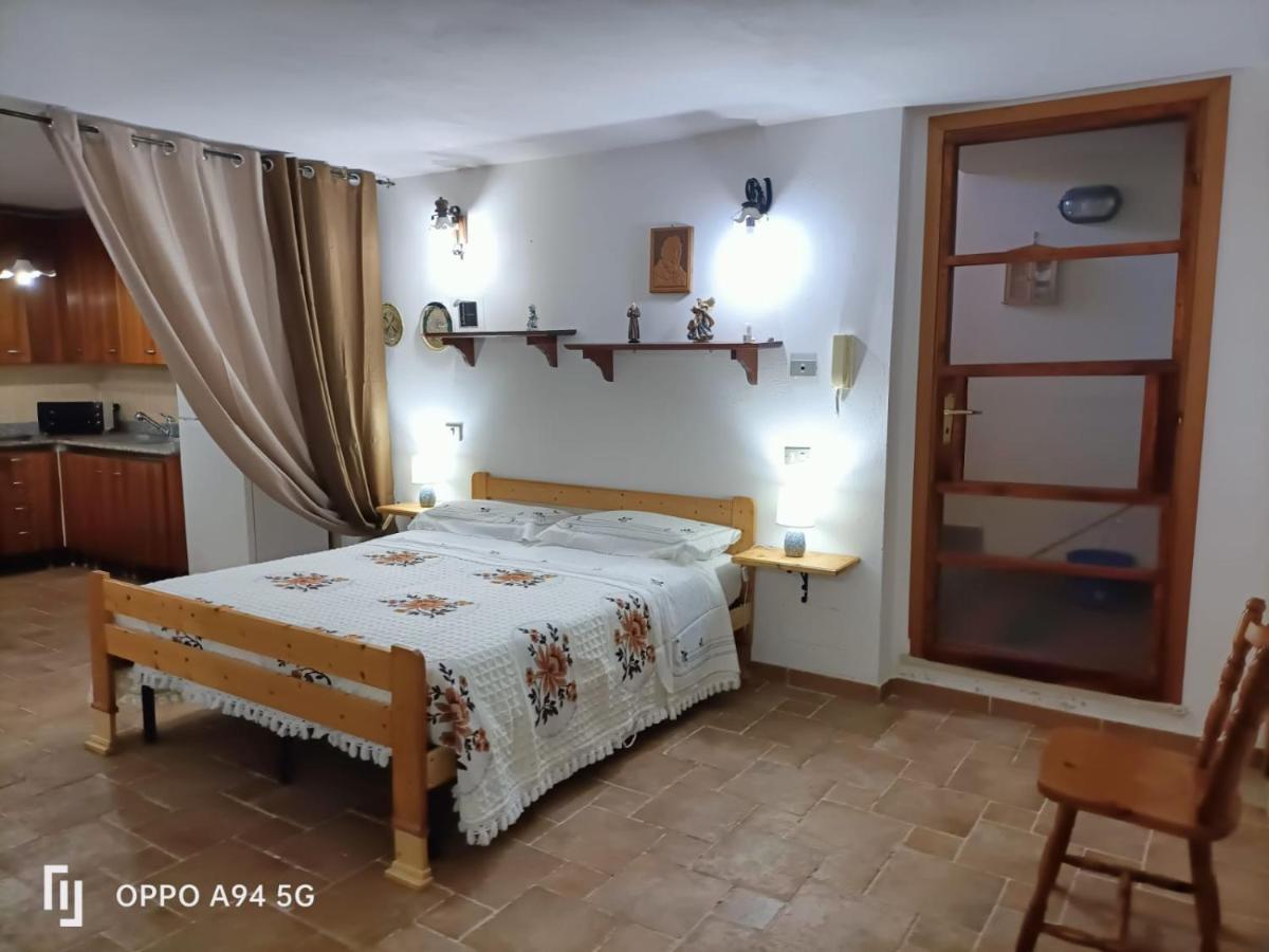 La Taverna Di Angela Amendolara Kültér fotó