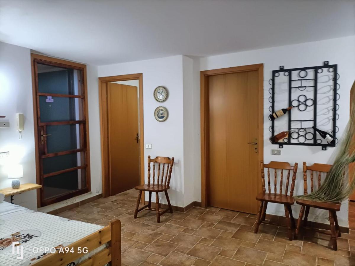 La Taverna Di Angela Amendolara Kültér fotó